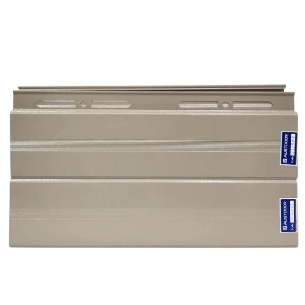 cua-cuon-khe-thoang-austdoor-m71-2