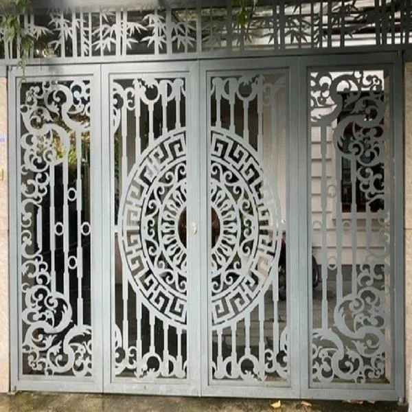 mau-cua-cong-sat-4-canh-dep-sat-tam-cat-hoa-van-cnc-cl000004-1
